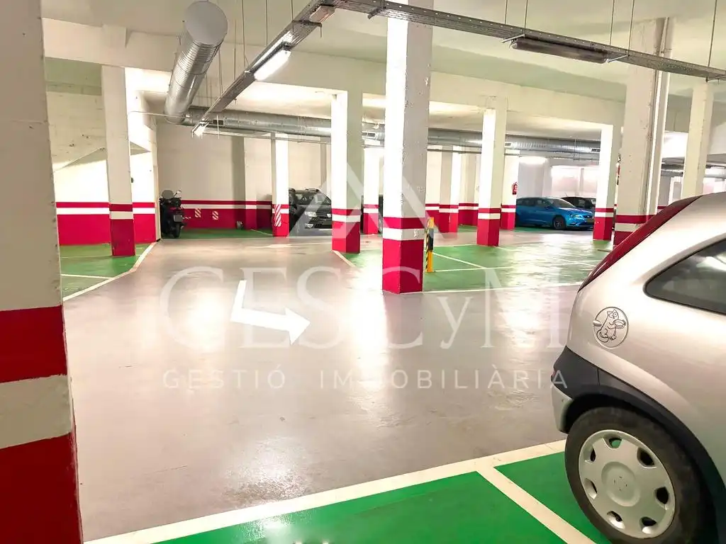 Parking de Garaje en venta en L'Hospitalet de Llobregat