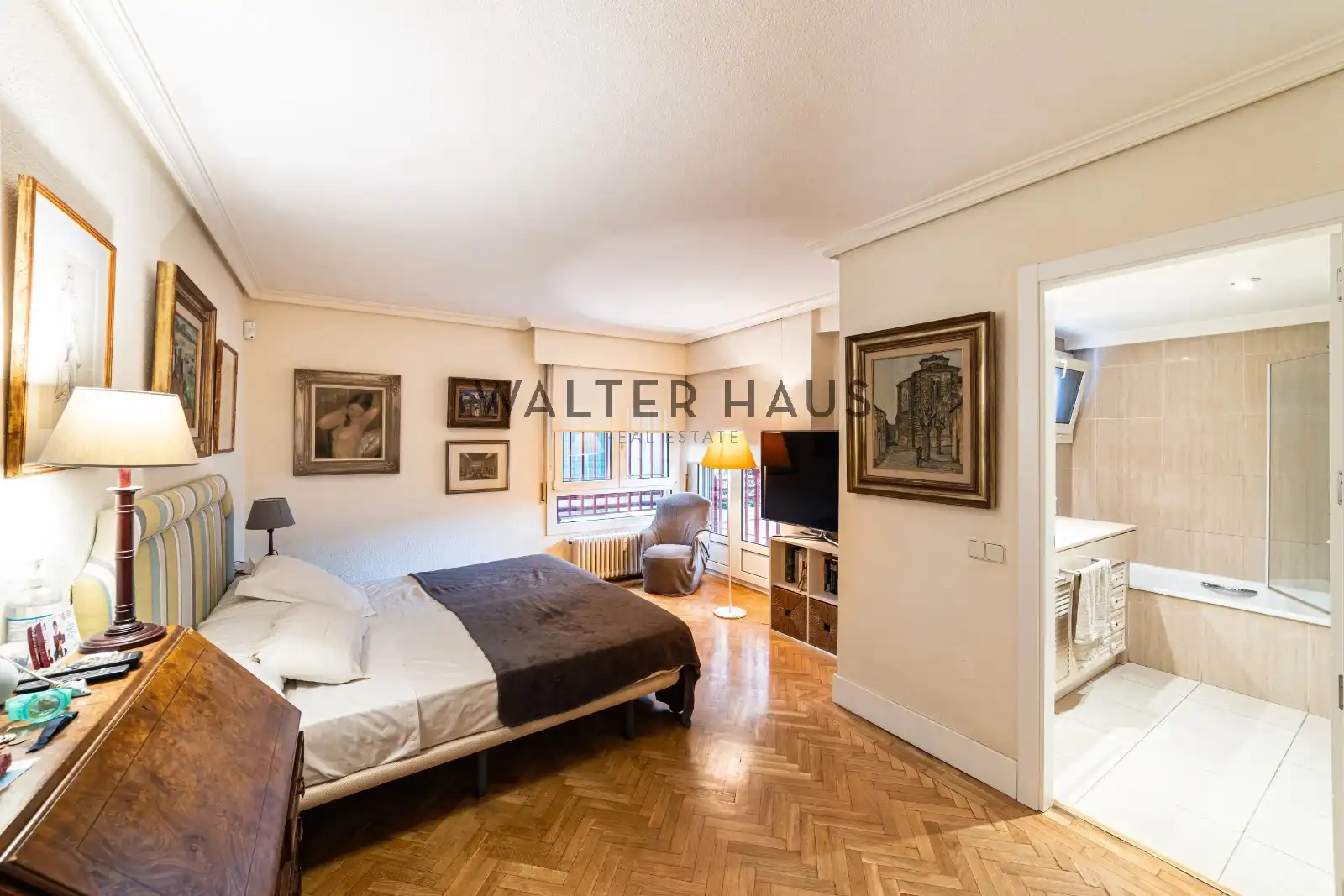 Bedroom of Flat for sale in Madrid  with Air Conditioner, Heating and Terrace