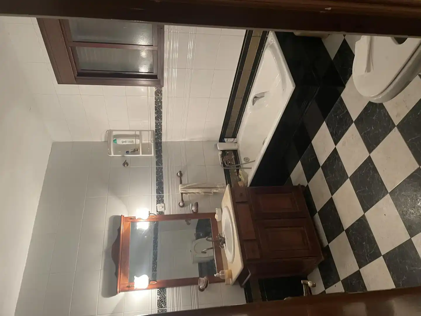 Bany de Pis en venda en Adamuz amb Aire condicionat i Balcó