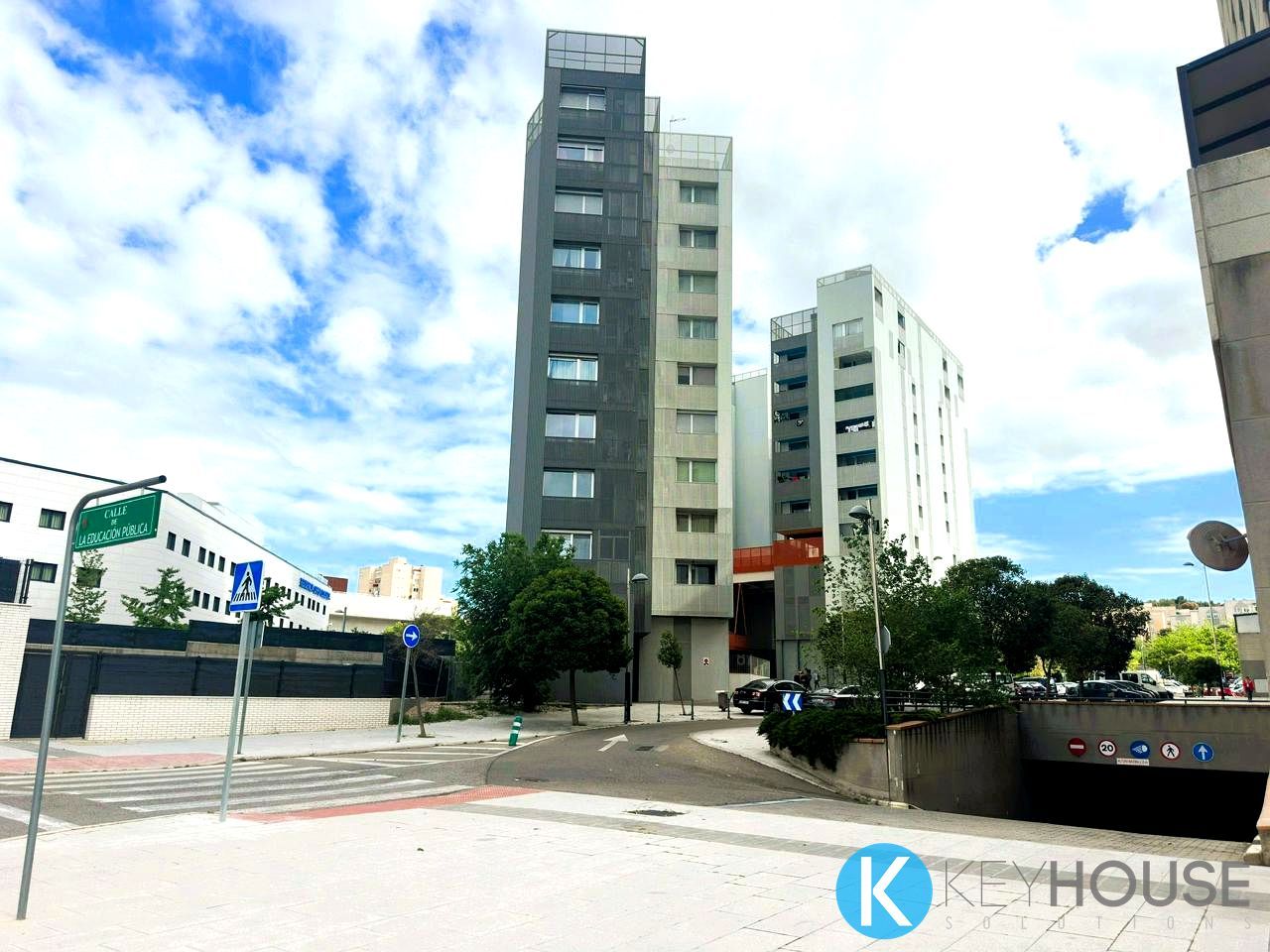 Exterior view of Garage for sale in Coslada