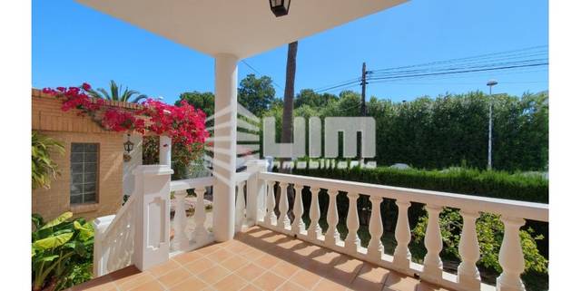 Casa-chalet en Venta en MAR CASPIO en Corinto - Almarda