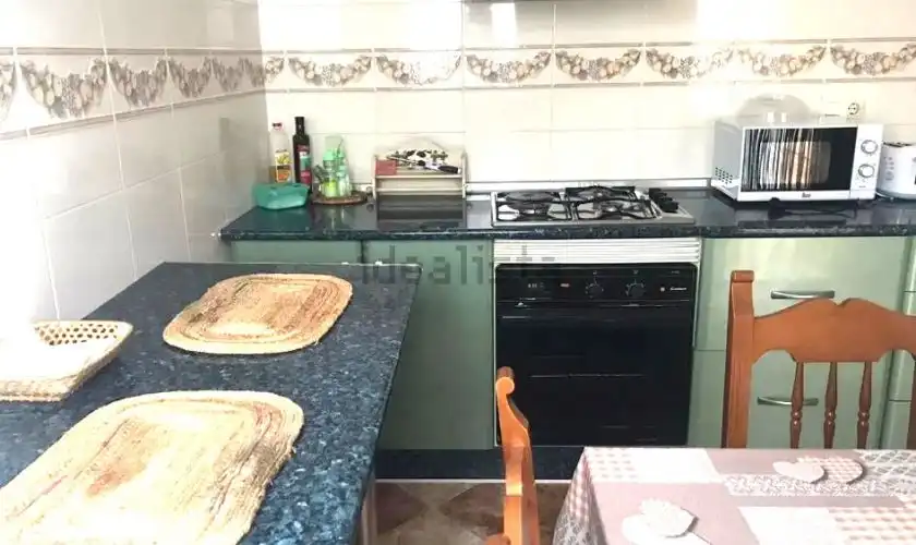 Cuina de Casa adosada en venda en Carboneras amb Terrassa, Traster i Balcó