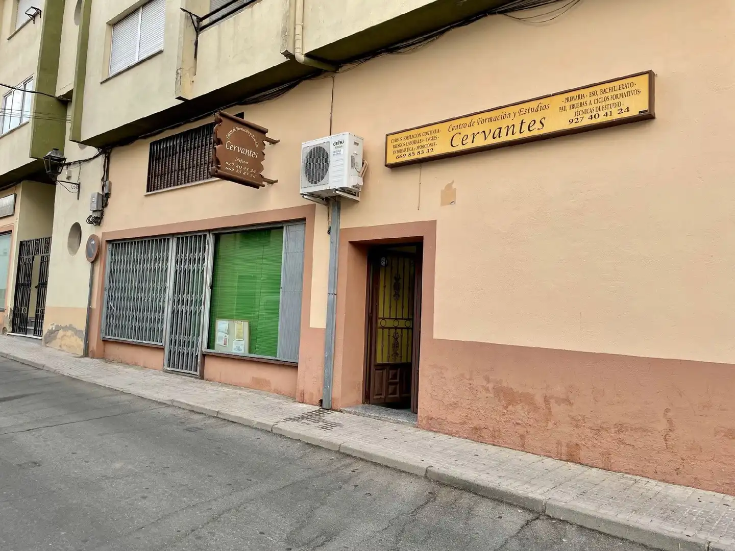 Geschaftsraum zur Miete in Malpartida de Plasencia