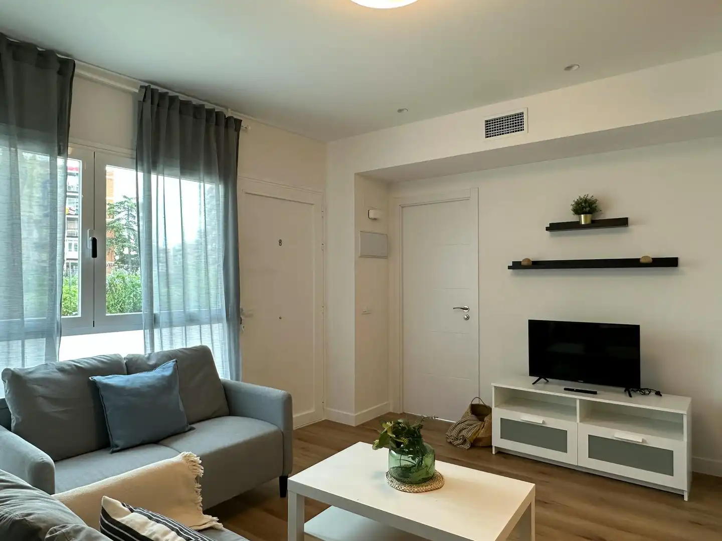 Wohnzimmer von Wohnung zur Miete in Madrid mit Heizung, Möbliert und Waschmaschine