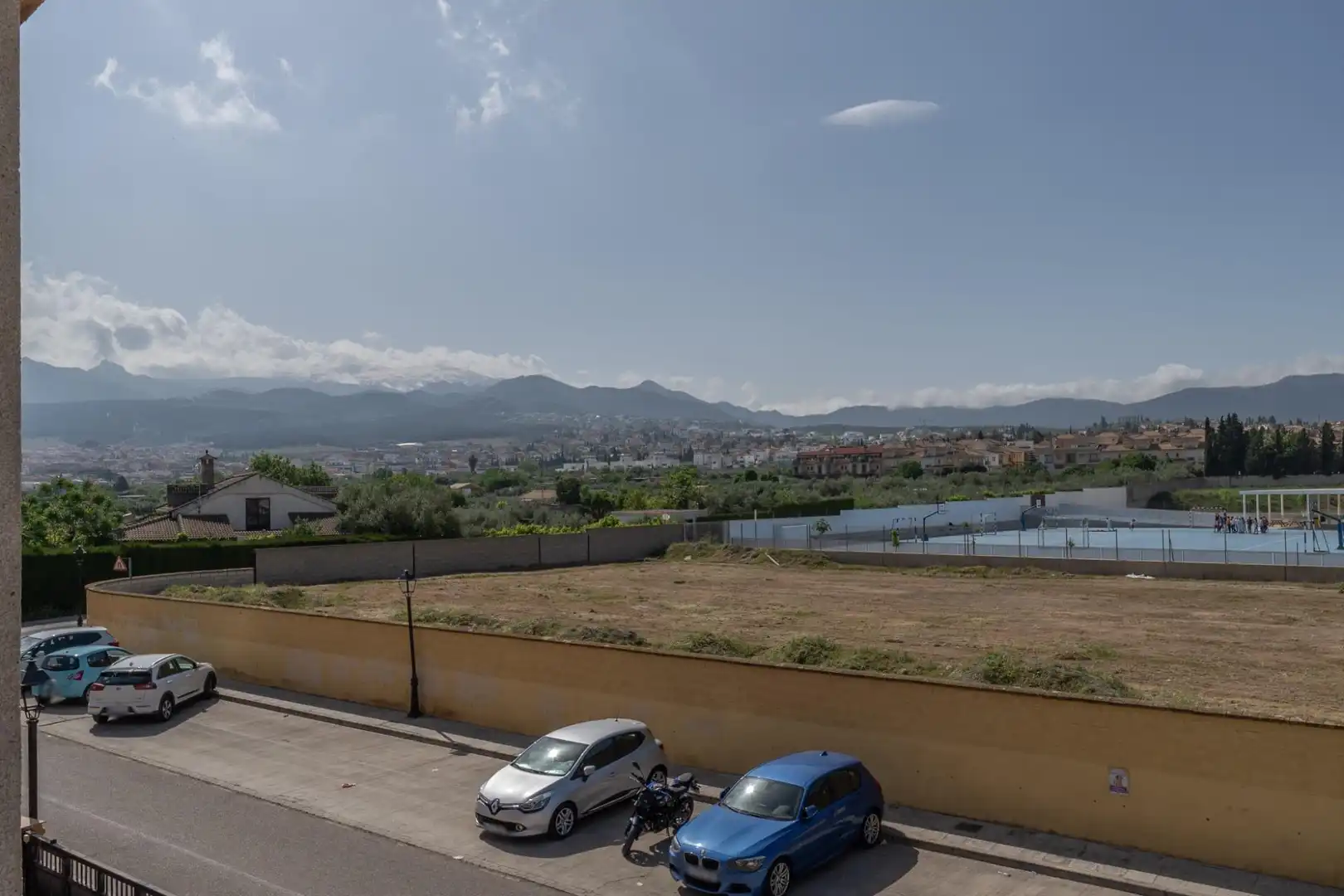 Vista exterior de Casa adosada en venta en Ogíjares con Aire acondicionado, Calefacción y Terraza