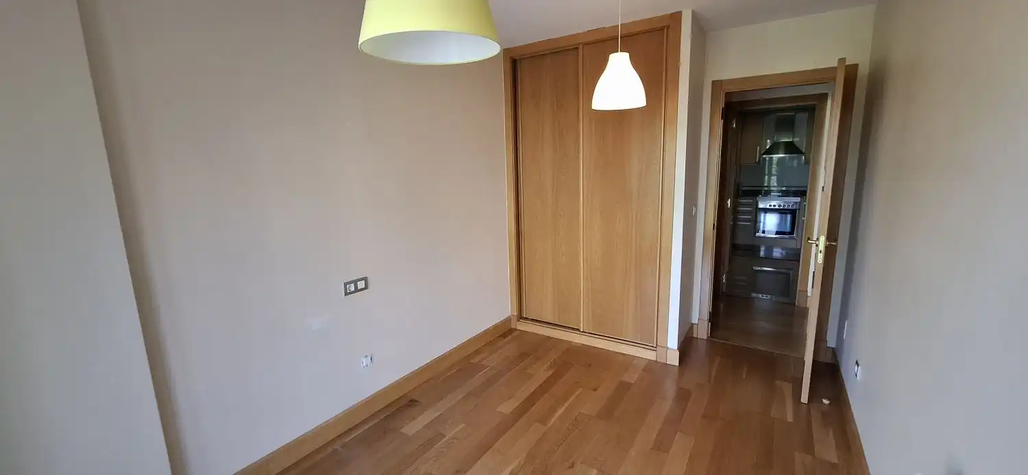 Habitación de Piso en venta en A Coruña Capital  con Calefacción y Trastero