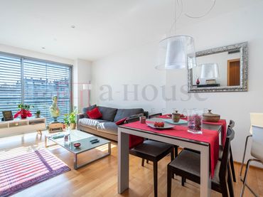 Penthouse mit Aufzug zum Verkauf in Carrer de Sardenya