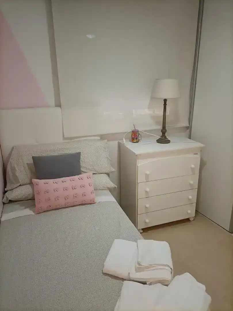 Dormitori de Apartament de lloguer en Águilas amb Aire condicionat, Moblat i Forn
