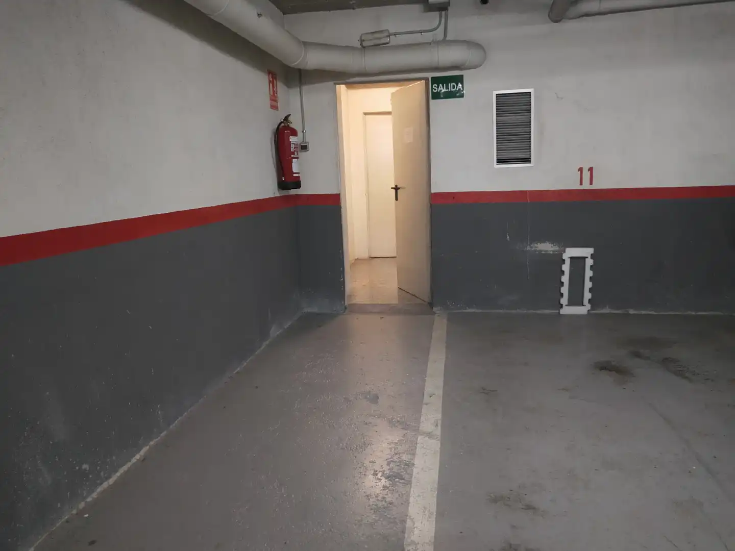 Parkplatz zum Verkauf in Col.legis Nous, imagen 12