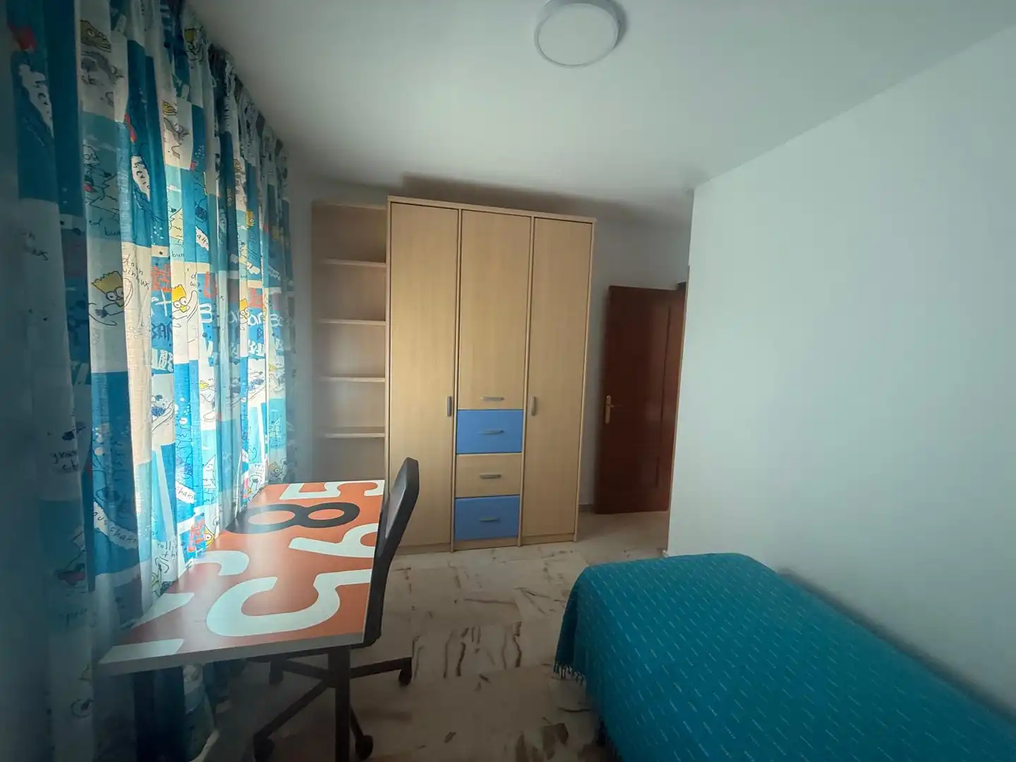 Bedroom of Flat for share in Málaga  with Air Conditioner, Terrace and Furnished