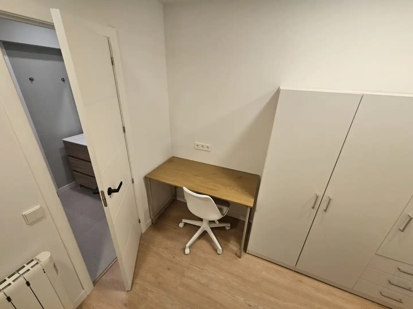 Dormitori de Pis per a compartir en Villanueva de la Cañada amb Calefacció i Moblat