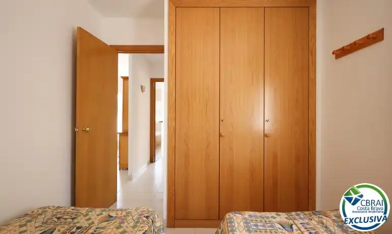 Bedroom of Apartments for sale in Llançà  with Air Conditioner, Heating and Terrace