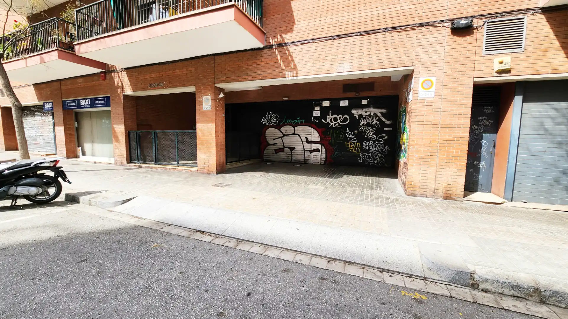 Parkplatz von Garage zur Miete in Barcelona