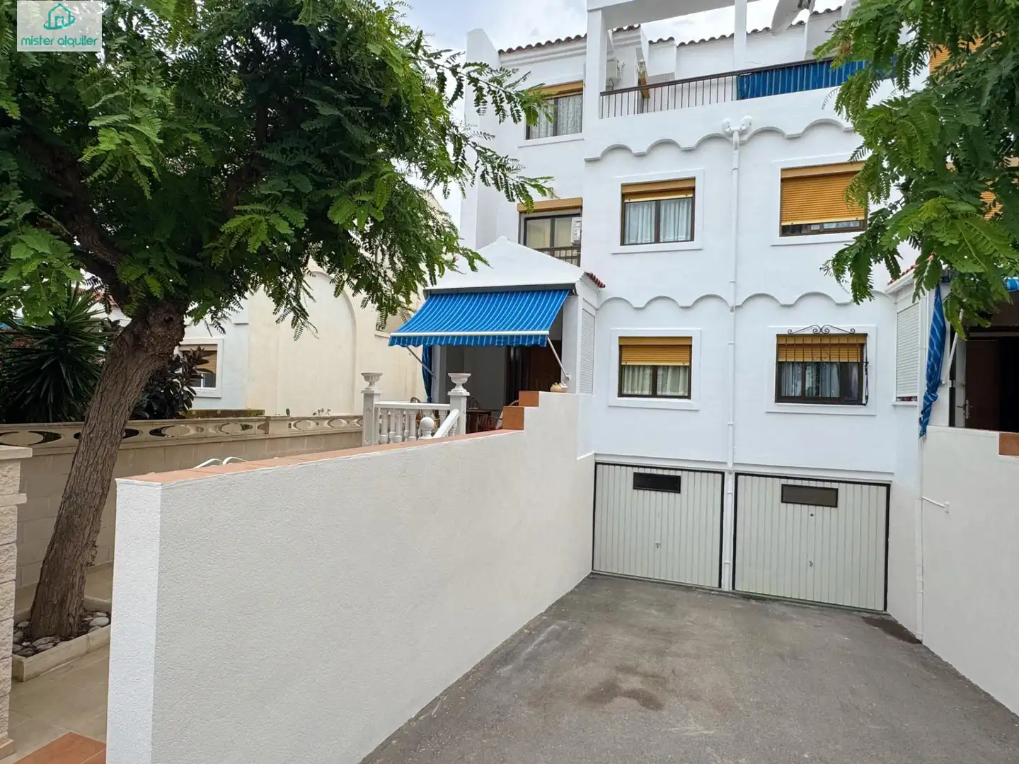 Bungalow con terrazza in affitto a Calle ALBAYNA 3, imagen 28