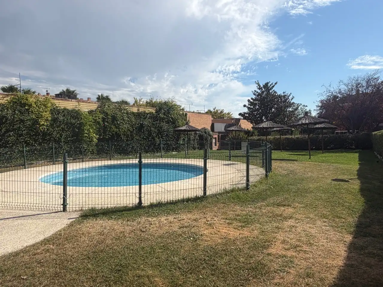 Swimming pool of Flat for rent in Boadilla del Monte  with Heating, Parquet flooring and Terrace