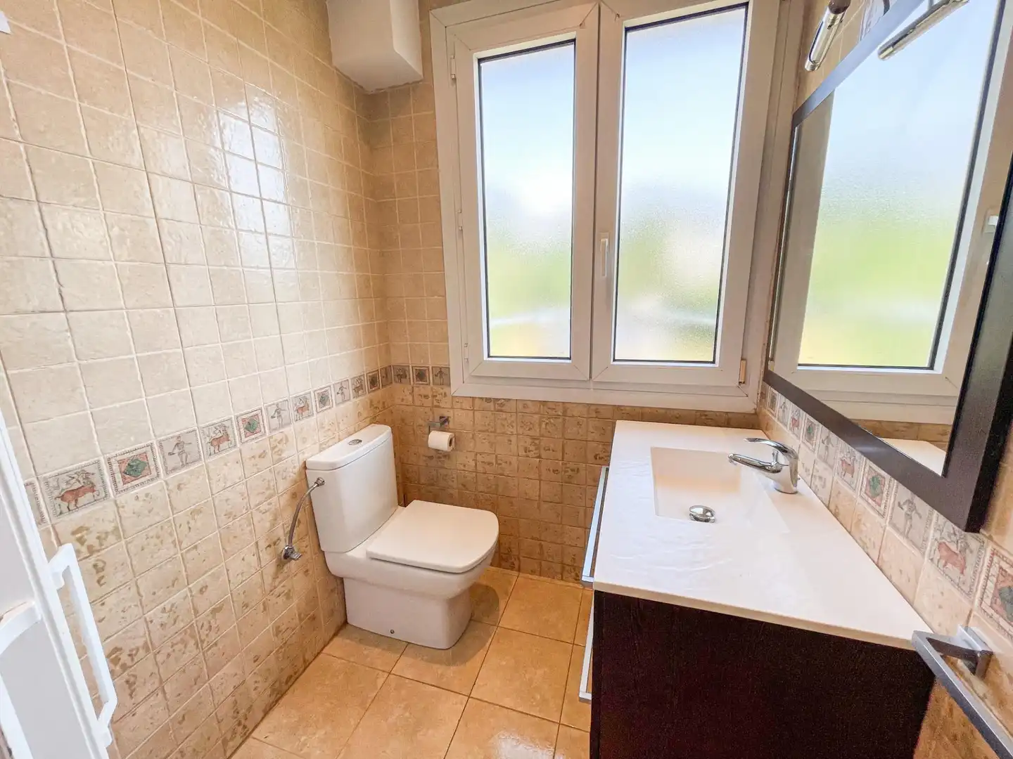 Bathroom of Houses for sale in Abanto y Ciérvana-Abanto Zierbena  with Heating, Private garden and Storage room