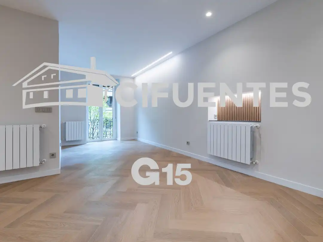 Sala de estar de Piso en venta en Donostia - San Sebastián  con Calefacción y Balcón