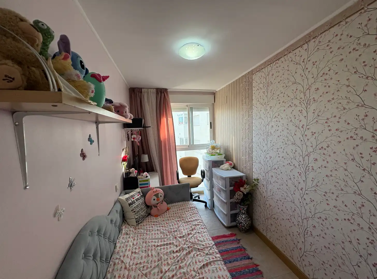 Piso en venta en Carrer de Salvador Guinot, Ensanche - Río Júcar