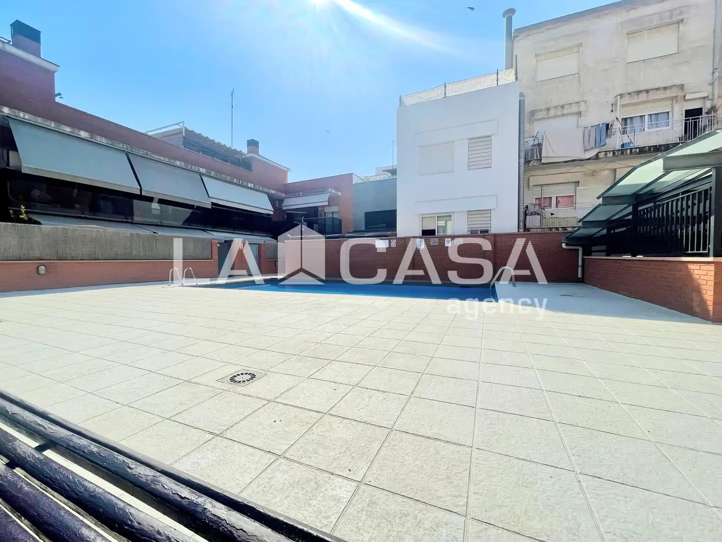 Terraza de Dúplex en venta en Badalona con Calefacción, Piscina y Balcón