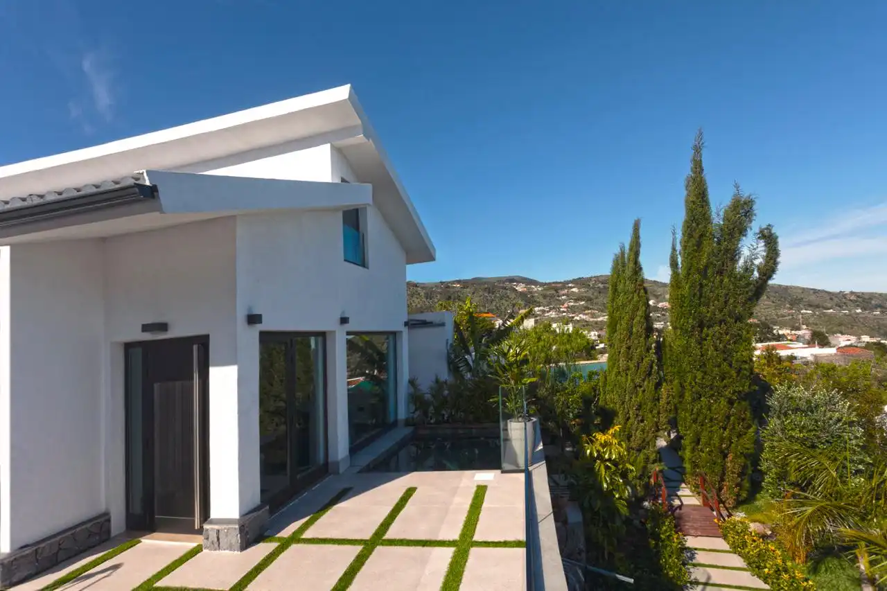 Vista exterior de Casa o xalet de lloguer en Icod de los Vinos amb Jardí privat, Terrassa i Piscina