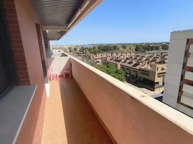 Terrassa de Pis en venda en  Huelva Capital amb Aire condicionat, Piscina i Balcó