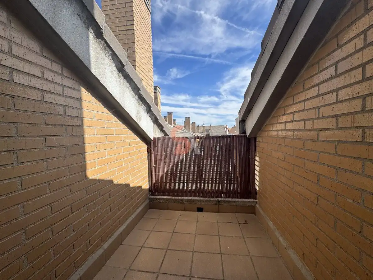 Terrassa de Pis en venda en Cistérniga amb Calefacció i Traster