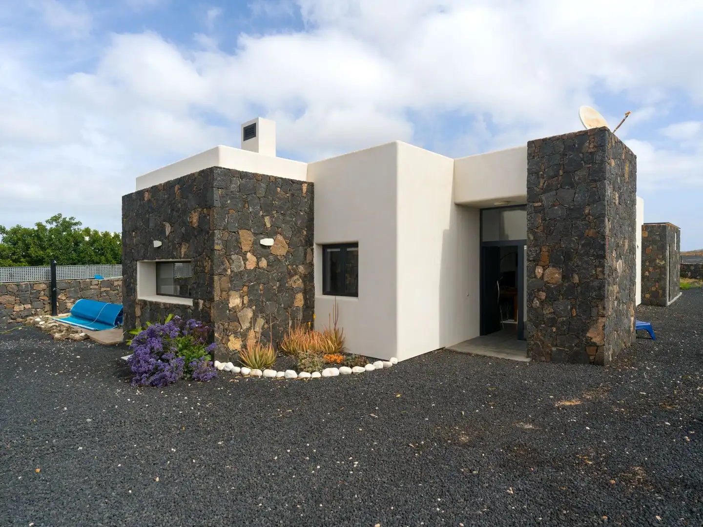 Vista exterior de Casa o chalet en venta en La Oliva con Jardín privado, Terraza y Trastero