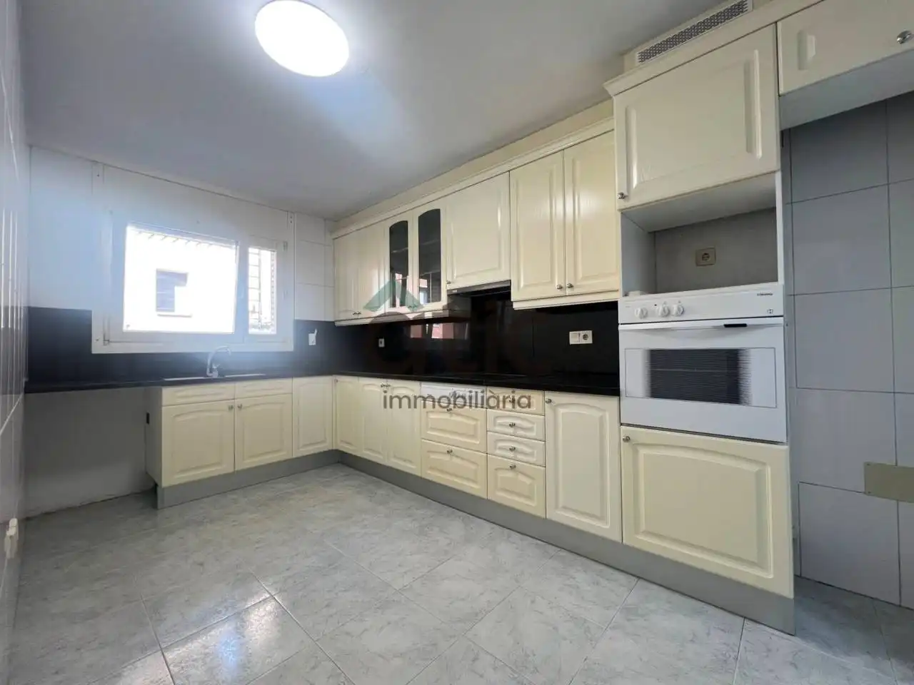 Wohnung zur Miete in Calle Saclosa, Plaça Catalunya