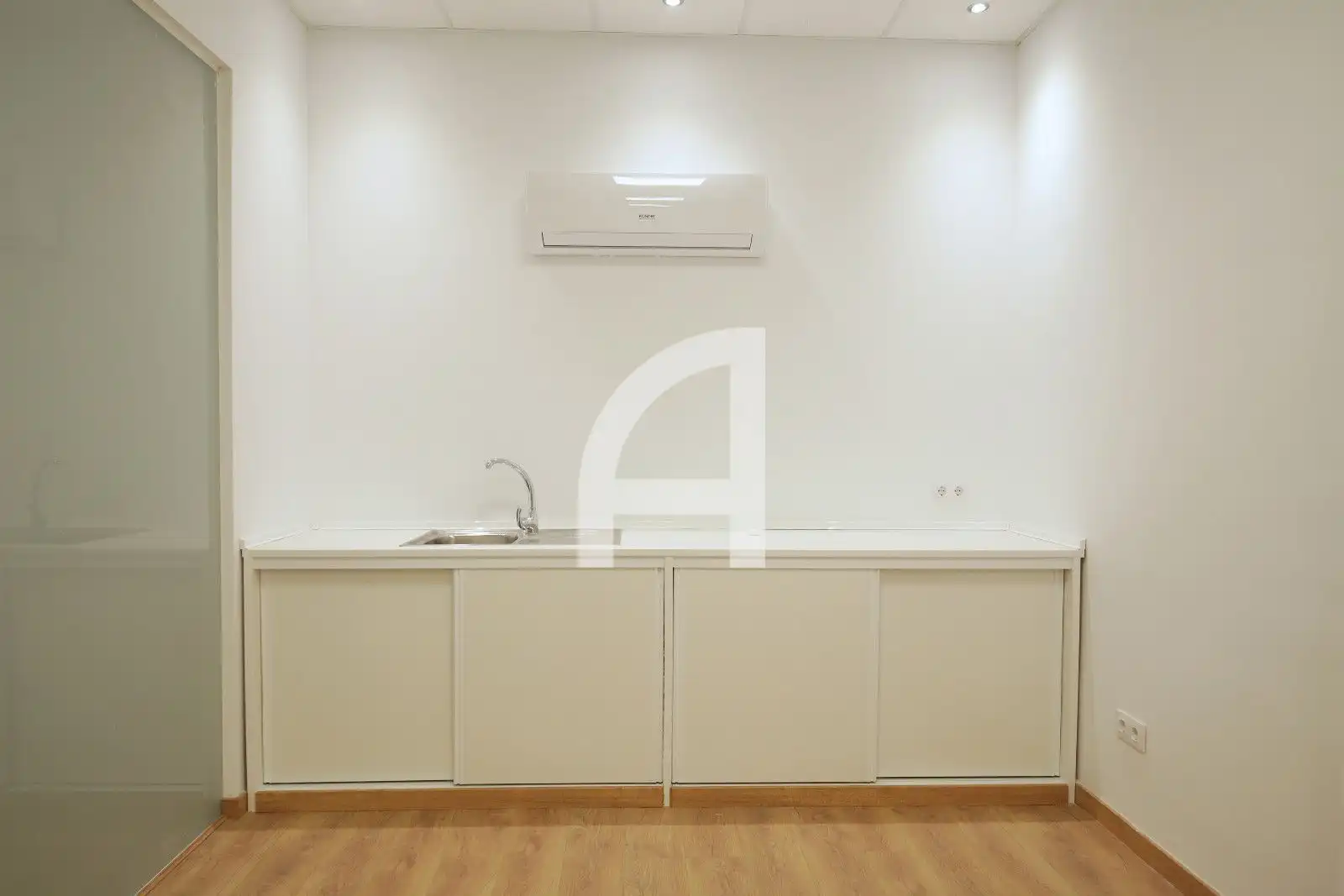 Nave industrial en venta en Madrid