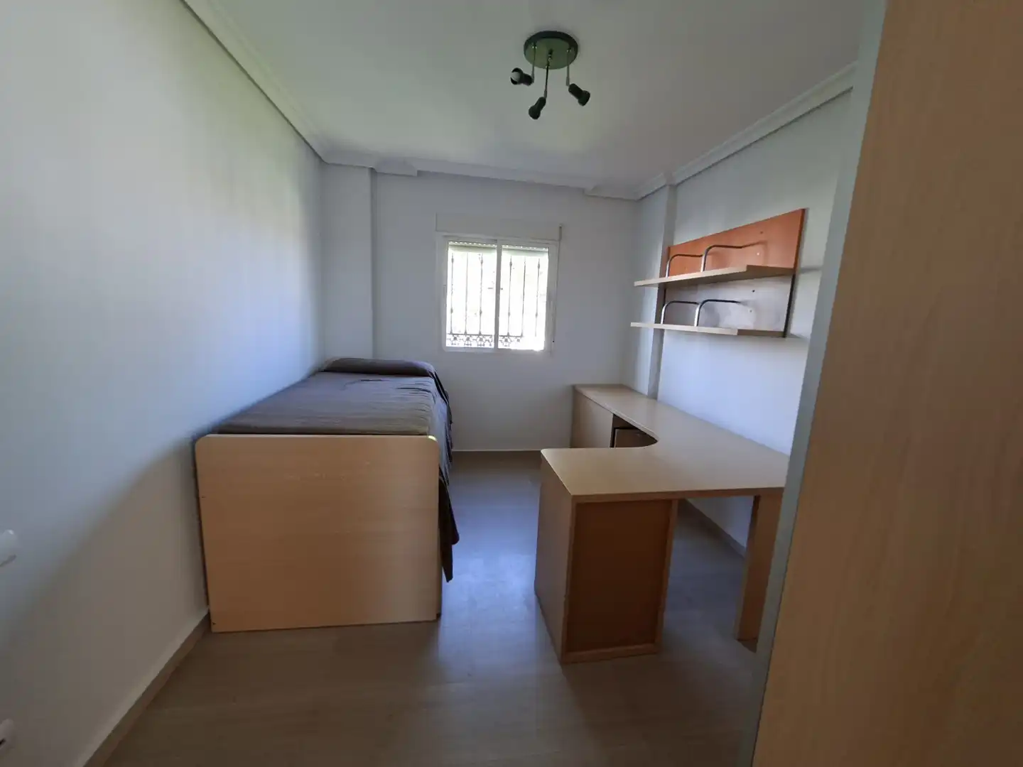 Bedroom of Houses for sale in Plasencia  with Air Conditioner