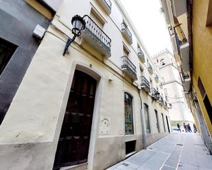 Vista exterior de Edifici en venda en Badajoz Capital