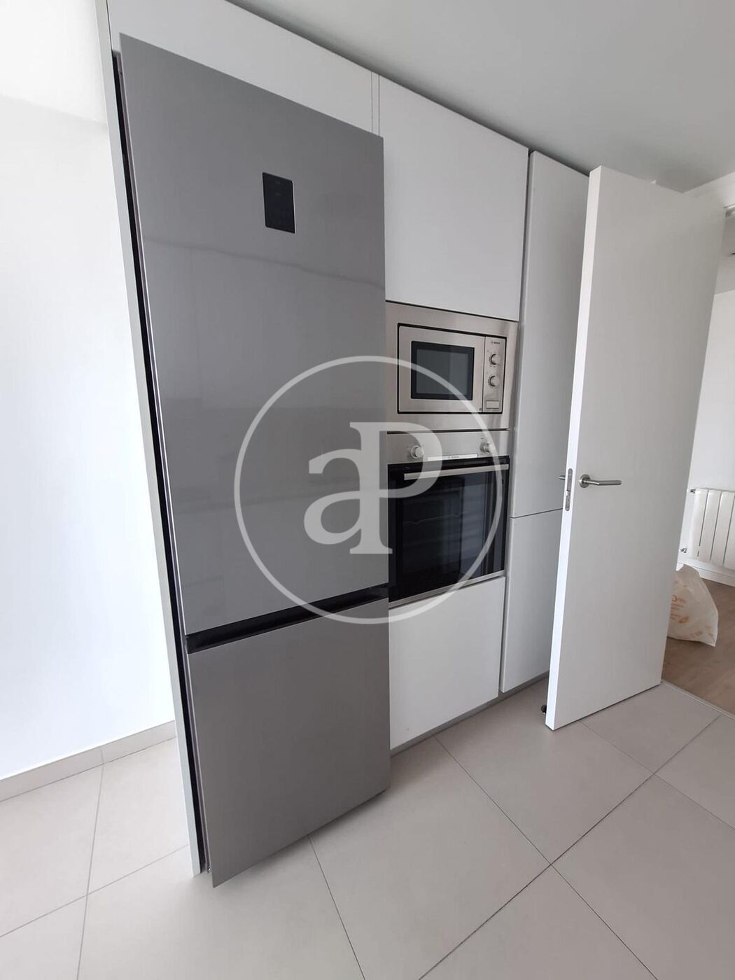 Kitchen of Flat for sale in  Valencia Capital  with Air Conditioner, Heating and Private garden