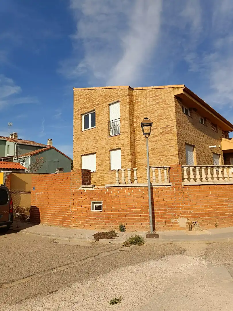 Detached house with garden for sale in Calle los Álamos, imagen 5