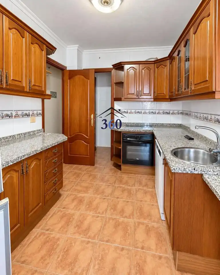 Appartamento con ascensore in vendita a Calle Dionisio Acedo, imagen 5