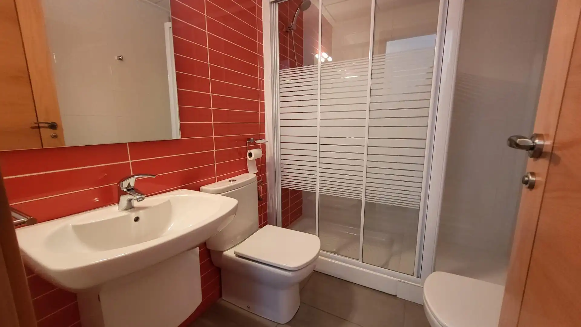 Bathroom of Apartments for sale in Elche / Elx  with Air Conditioner, Heating and Private garden