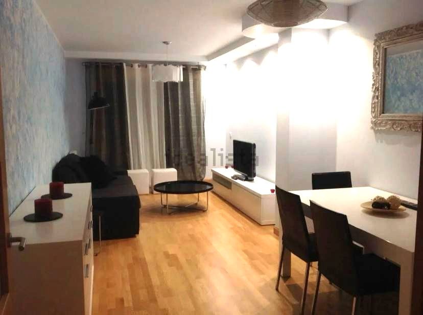 Living room of Flat for sale in Valladolid Capital  with Heating, Parquet flooring and Terrace
