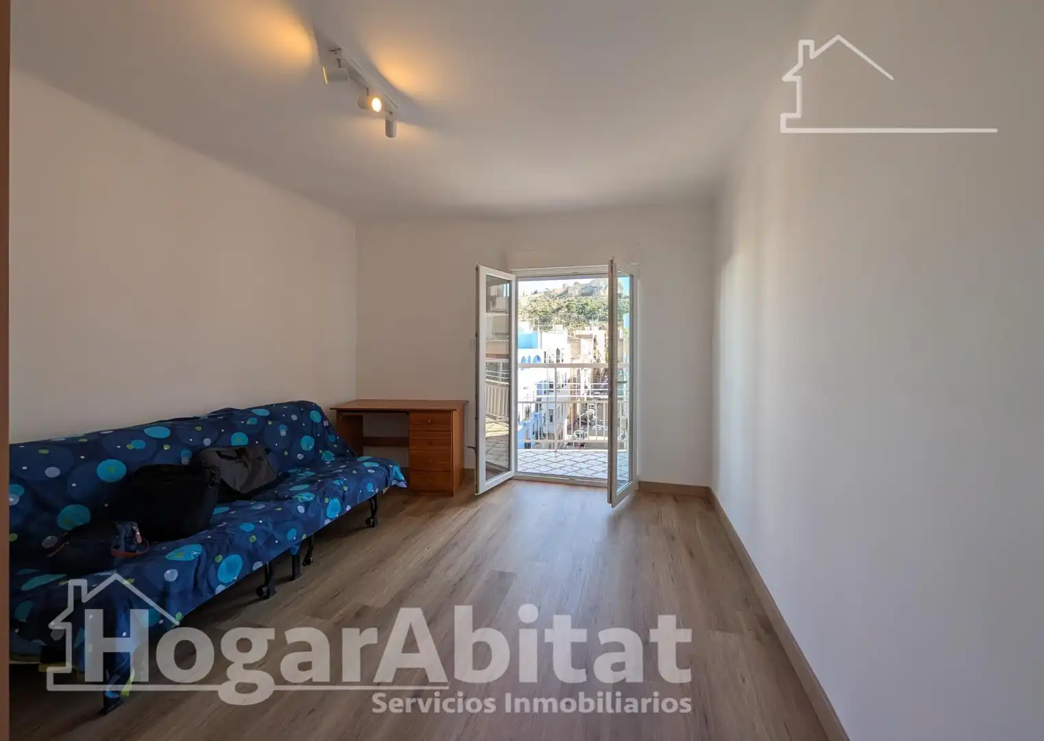 Sala d'estar de Pis en venda en Alicante / Alacant amb Aire condicionat, Calefacció i Moblat