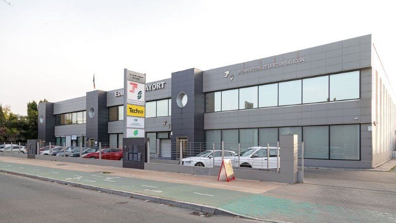 Exterior view of Building for sale in  Sevilla Capital