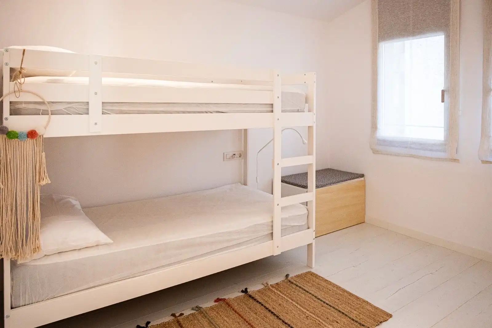 Schlafzimmer von Einfamilien-Reihenhaus zur Miete in Palamós mit Klimaanlage, Heizung und Parkett