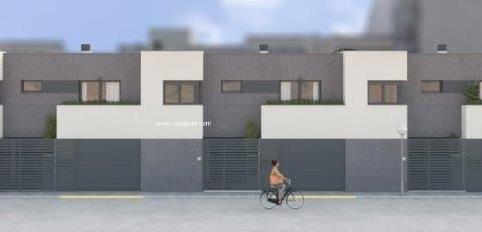 Foto 2 de Casa adosada en venda a Carrer de Narcís Monturiol, Balaguer, Lleida