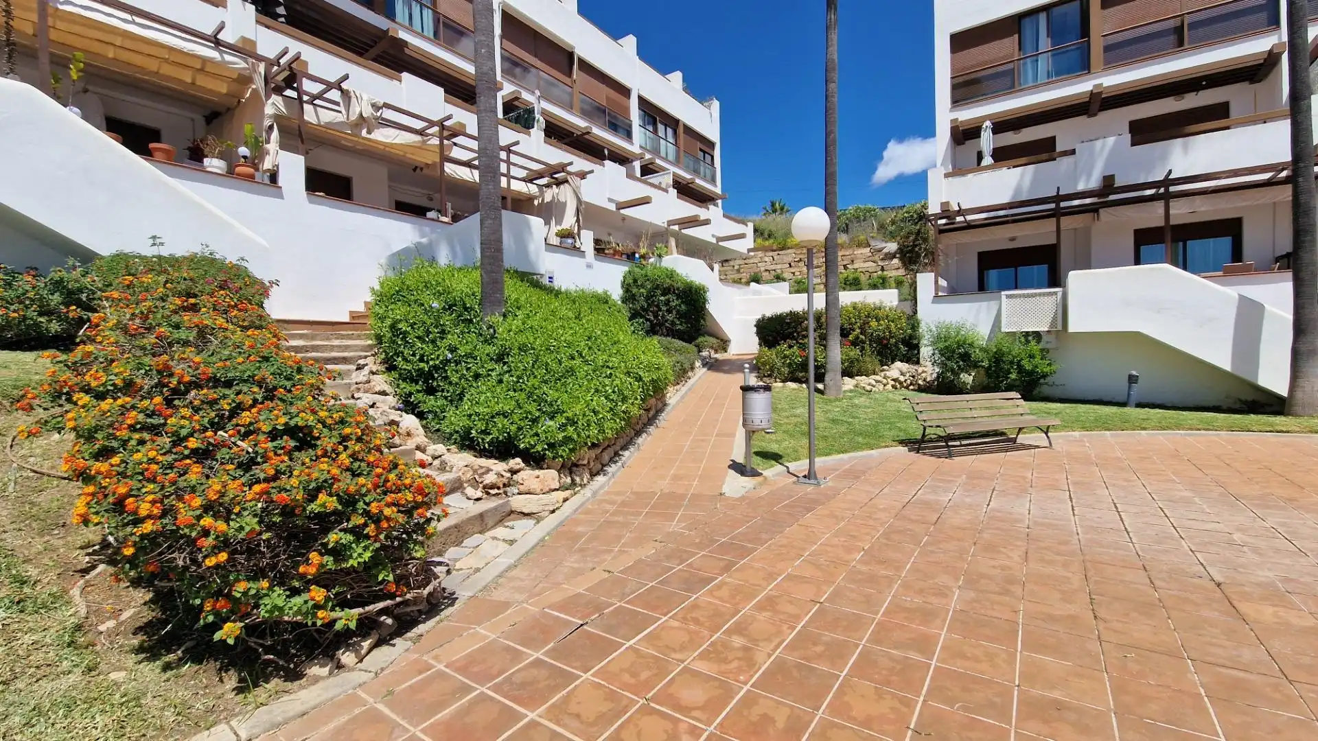 Duplexes for sale in Calle EDIMBURGO DE MIJAS GOLF, Mijas Golf