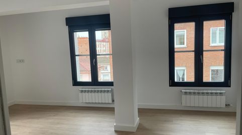 Foto 4 de Apartamento de alquiler en El Ejido - Santa Ana, León Capital