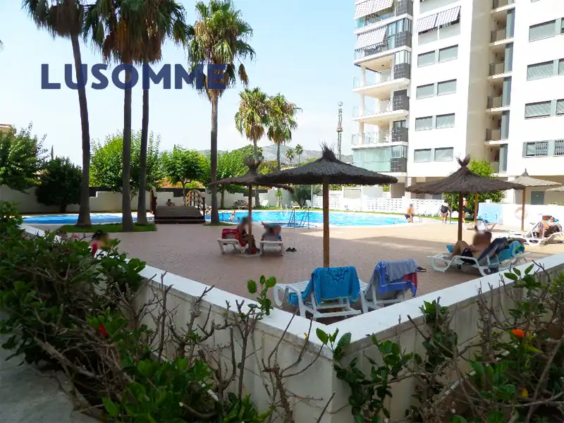 Schwimmbecken von Maisonette zum Verkauf in Oropesa del Mar / Orpesa mit Klimaanlage, Terrasse und Abstellraum