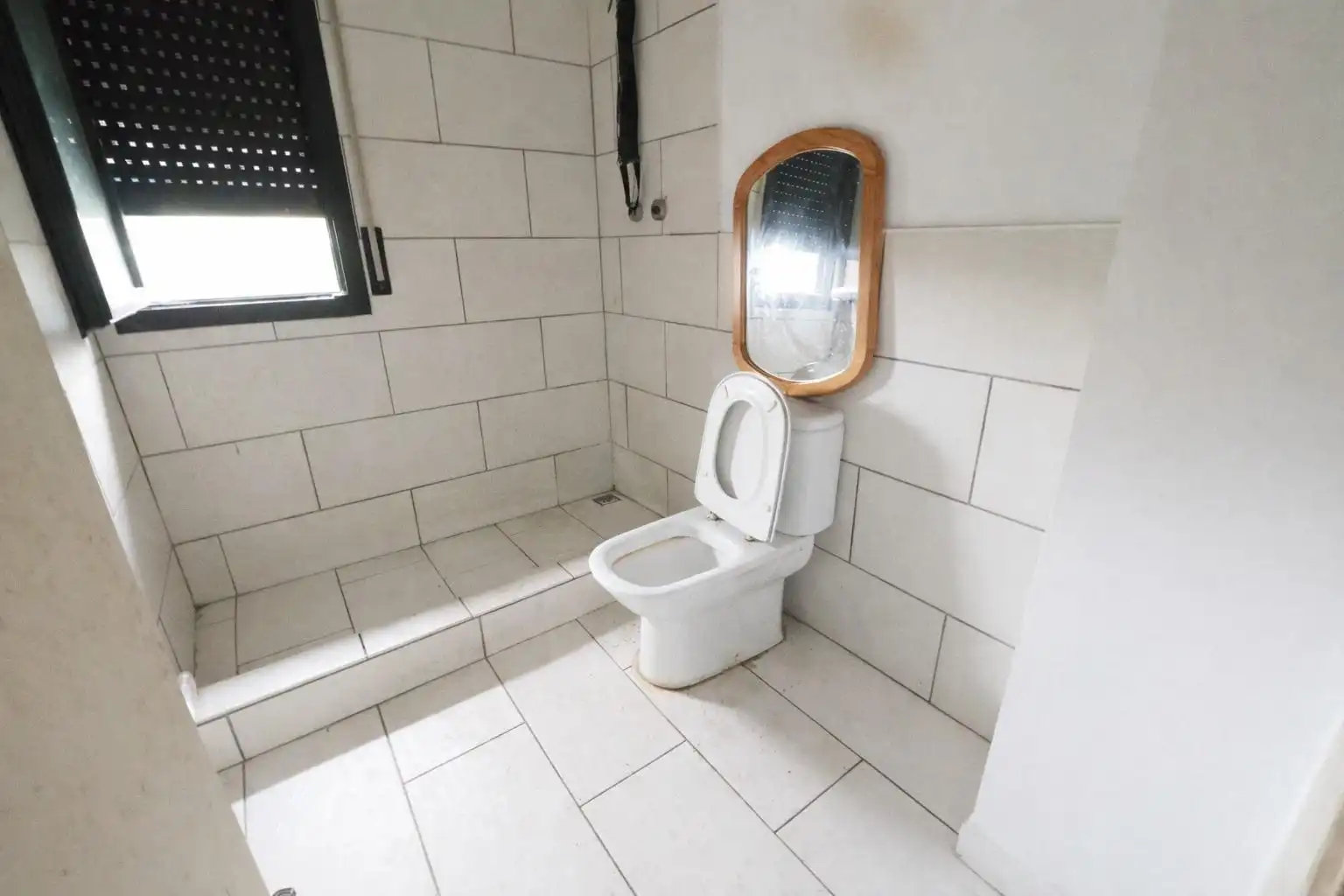 Bany de Casa o xalet en venda en Cabrils amb Jardí privat, Parquet i Piscina