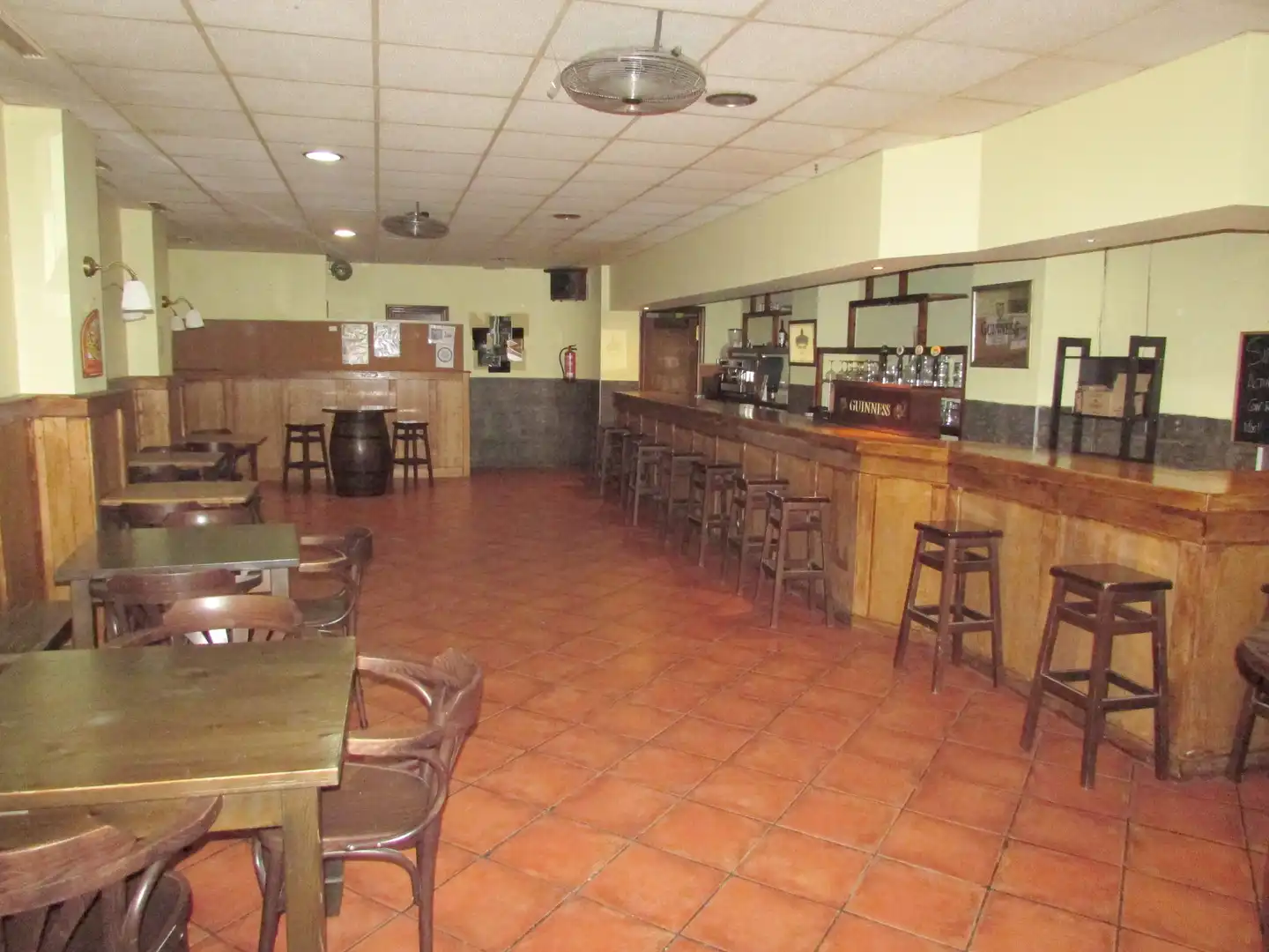 Locale commerciale in vendita a Calle Ramón del Valle 16