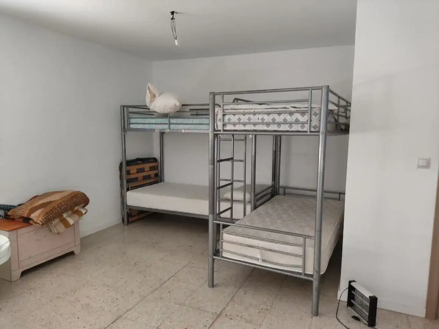 Dormitori de Casa o xalet en venda en Torrent amb Aire condicionat, Jardí privat i Traster