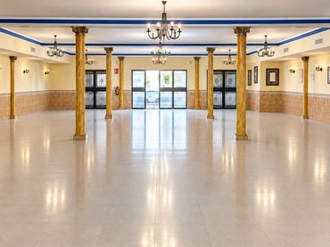 Industrial building for sale in Estepona Pueblo