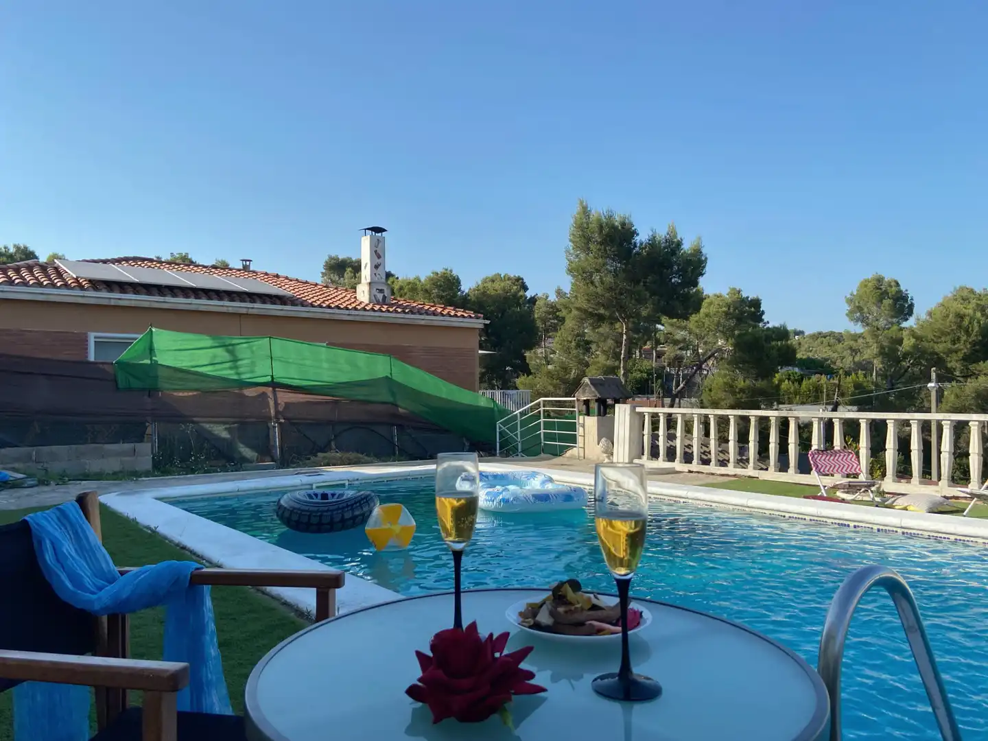 Piscina de Casa o chalet en venta en Rubí con Jardín privado, Piscina y Amueblado
