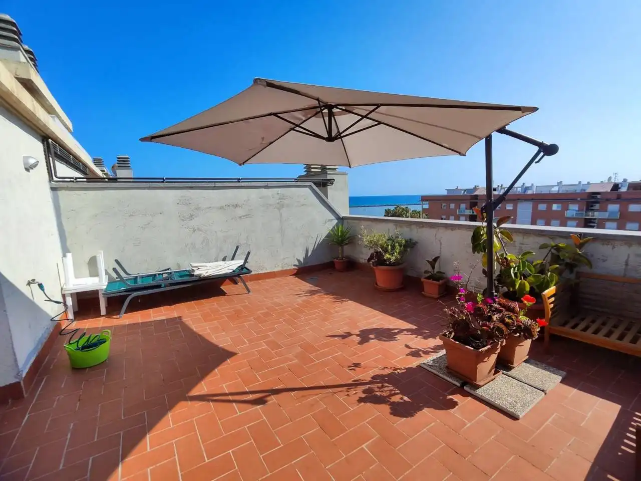 Terraza de Piso de alquiler en Cubelles con Aire acondicionado, Calefacción y Parquet
