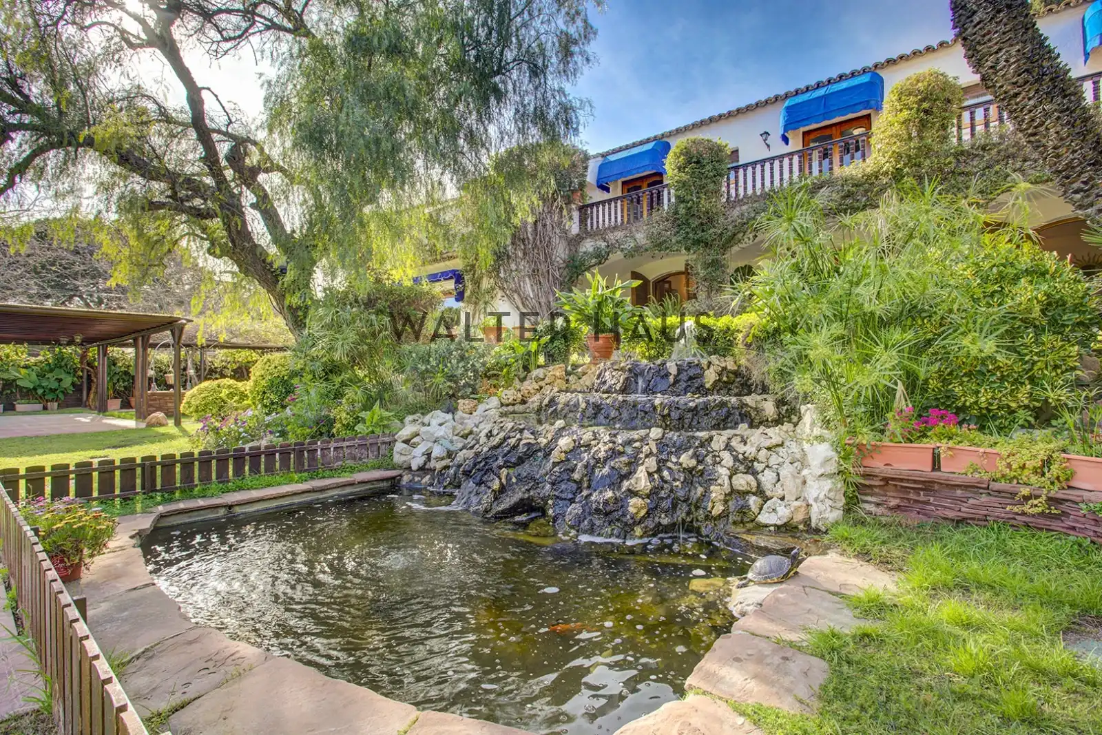 Außenansicht von Haus oder Chalet zum Verkauf in Sitges mit Klimaanlage, Heizung und Privatgarten